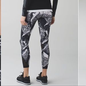 Lululemon Inspire Tight II